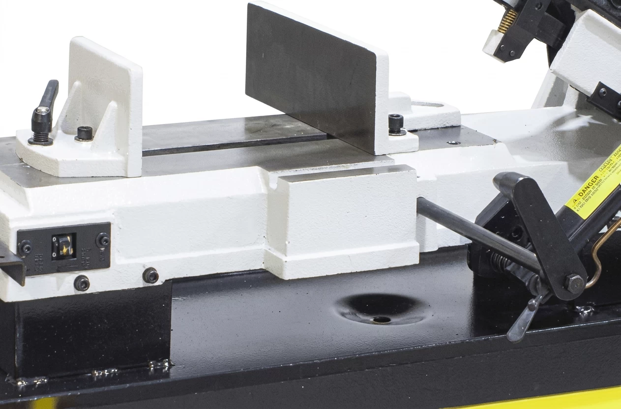 Поворот губок тисков 