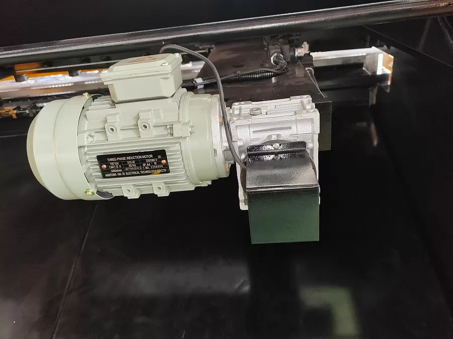 Гильотина гидравлическая Stalex HSB 4000x13