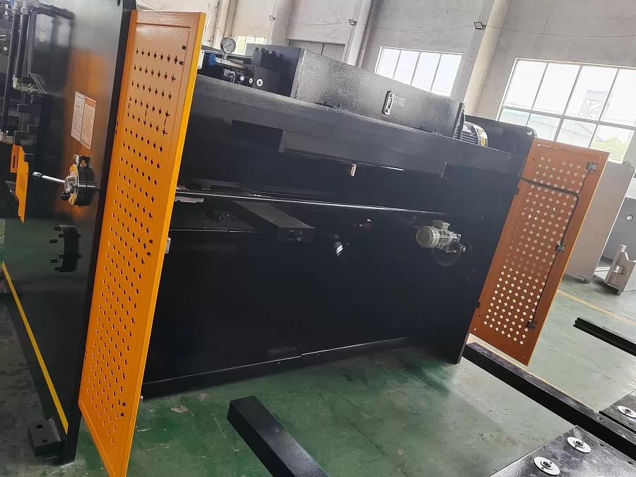 Гильотина гидравлическая Stalex HSB 3200x6
